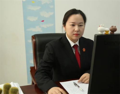 席蕊：青春是綻放于法庭的花蕊