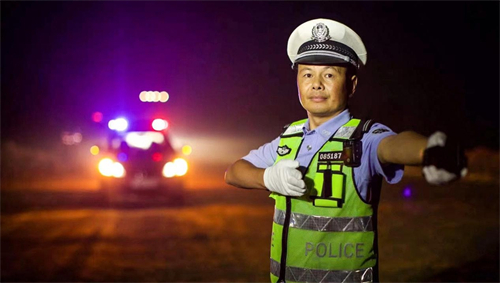 黃遠(yuǎn)波：“守關(guān)”24年確保路暢人安