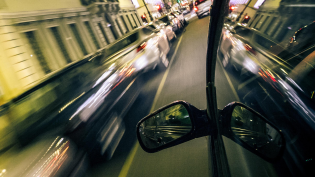 深夜追車后的兩敗俱傷