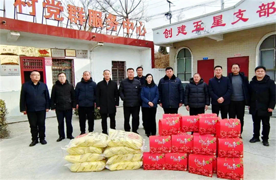 許昌禹州城管開展送溫暖下鄉(xiāng)活動
