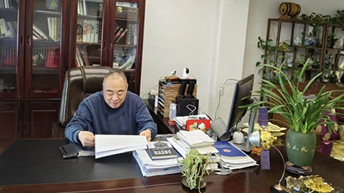 朱彬：把企業(yè)做強(qiáng)做優(yōu)做大  當(dāng)好代表為民履職