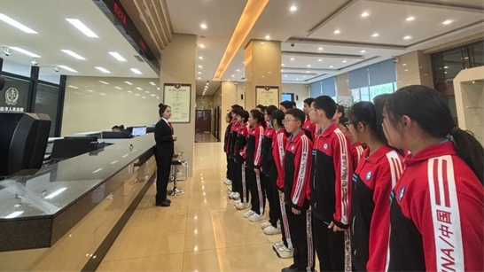 黑龍江撫遠市開展預(yù)防未成年人犯罪活動