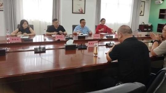 上股交政信赴漯河市示范區(qū)科創(chuàng)園考察