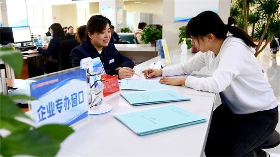 法治政府建設：增強群眾的法治獲得感