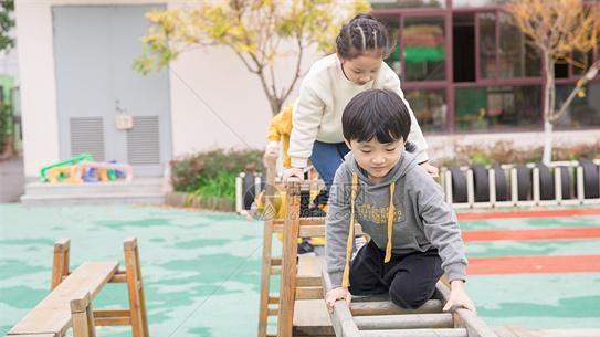 如皋師范附小幼兒園護(hù)幼成長(zhǎng)譜新篇