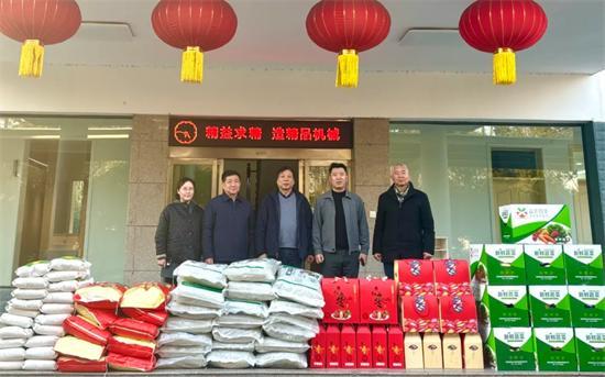 濟源軹城鎮(zhèn)走訪企業(yè)送祝福，共謀發(fā)展譜新篇