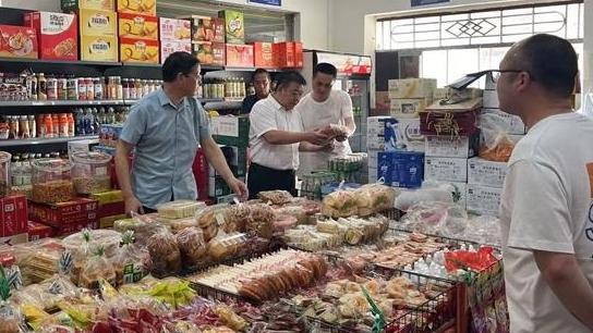山西芮城開(kāi)展假冒偽劣食品整治活動(dòng)