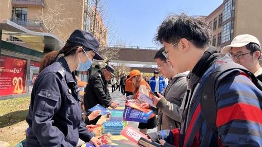 呼和浩特市公安局：用責(zé)任擔(dān)當(dāng)筑牢校園安全防線